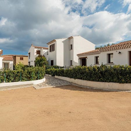 Hotel Residenza L'Alzoni San Teodoro  Exterior foto