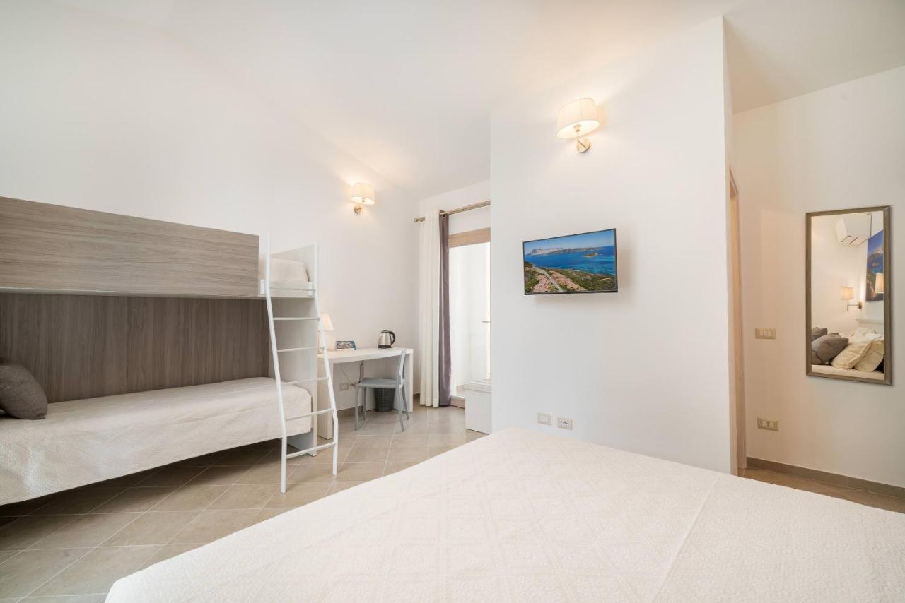 Hotel Residenza L'Alzoni San Teodoro  Exterior foto