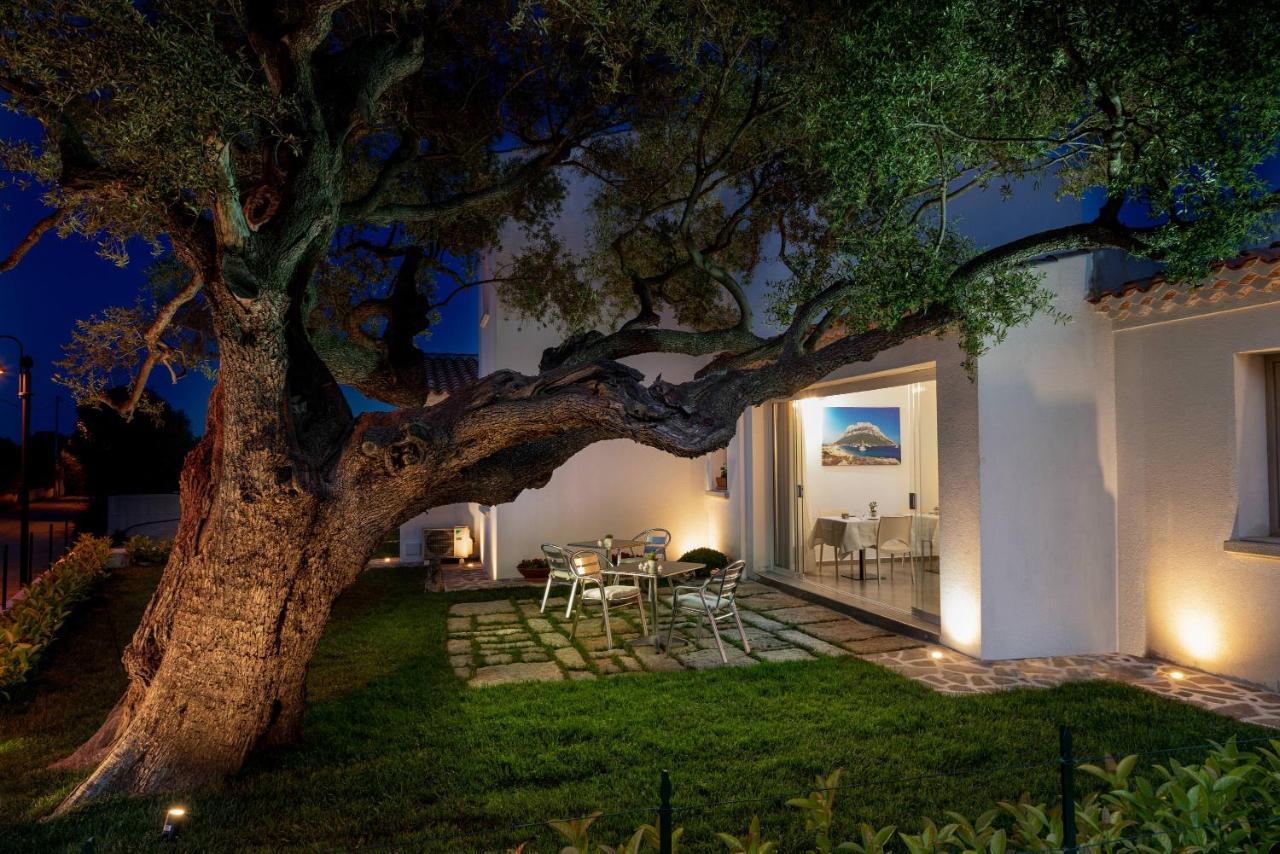 Hotel Residenza L'Alzoni San Teodoro  Exterior foto