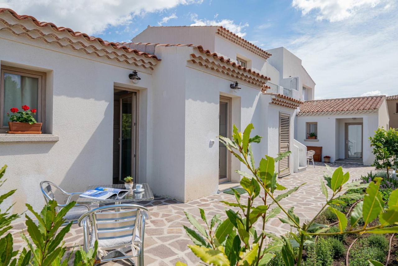 Hotel Residenza L'Alzoni San Teodoro  Exterior foto
