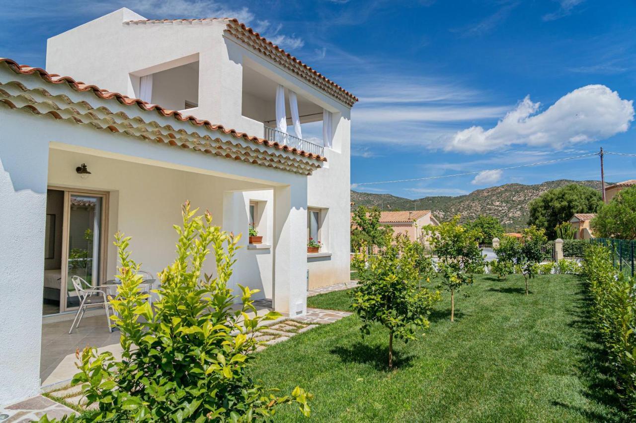 Hotel Residenza L'Alzoni San Teodoro  Exterior foto
