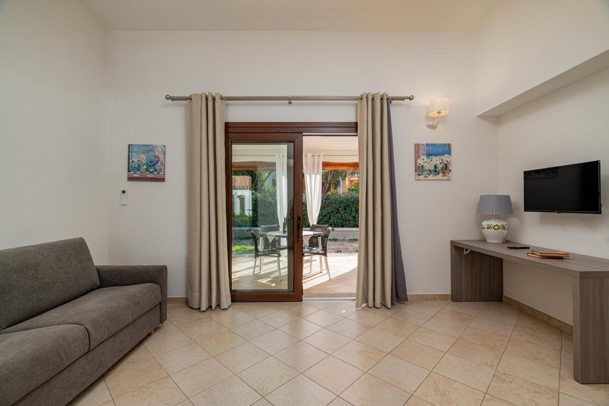 Hotel Residenza L'Alzoni San Teodoro  Exterior foto